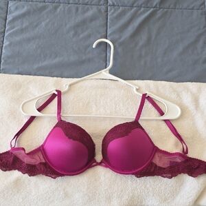 Victoria's Secret Lace Bombshell Bra